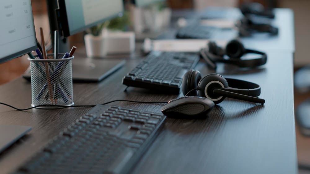 Das virtuelle Callcenter – Standortunabhängig und Flexibel Das virtuelle Callcenter – Standortunabhängig und Flexibel